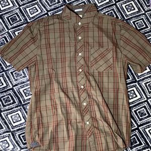 Men’s Volcom button up